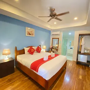 Golden Lotus Namkhan River View Hotel